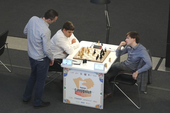 Лея Гарифуллина единолично возглавила гонку на женском Суперфинале