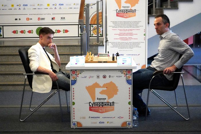 Лея Гарифуллина единолично возглавила гонку на женском Суперфинале