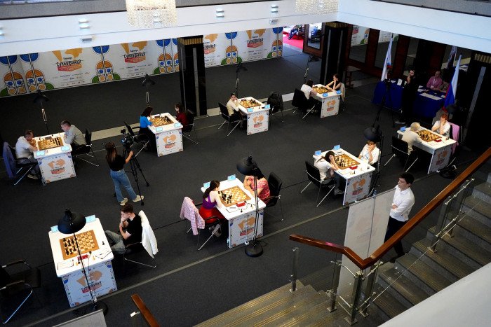 Лея Гарифуллина единолично возглавила гонку на женском Суперфинале