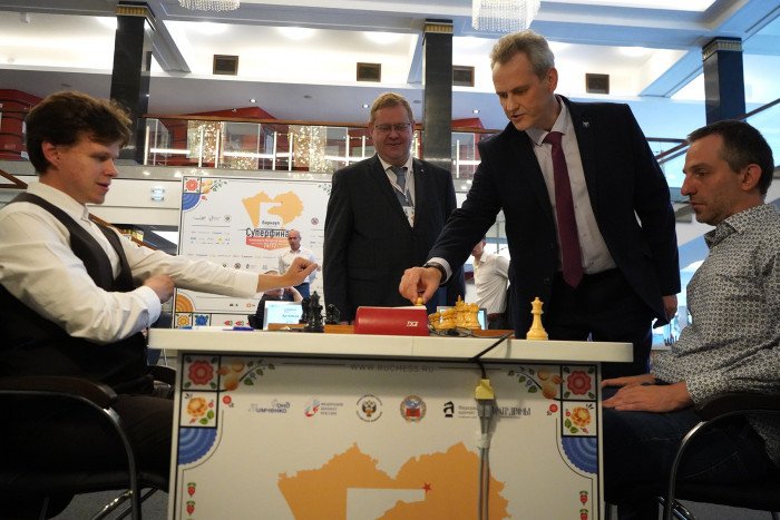 Лагно и Горячкина догнали лидера в женском Суперфинале