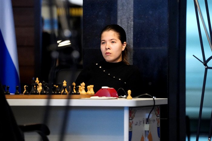 Екатерина Лагно возглавила гонку на женском Суперфинале