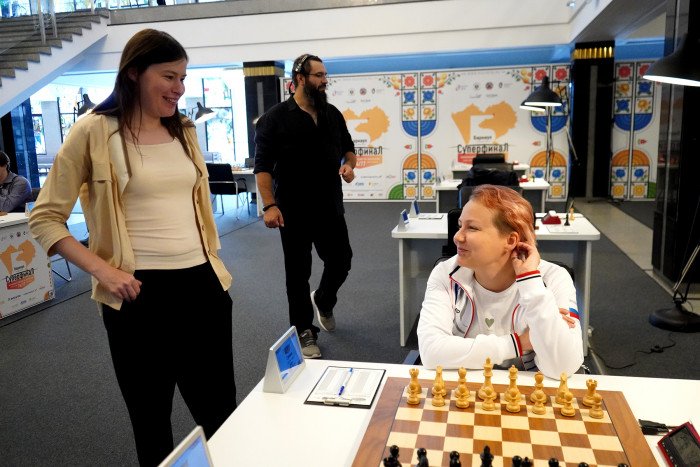 Андрей Есипенко догнал лидеров на Суперфинале