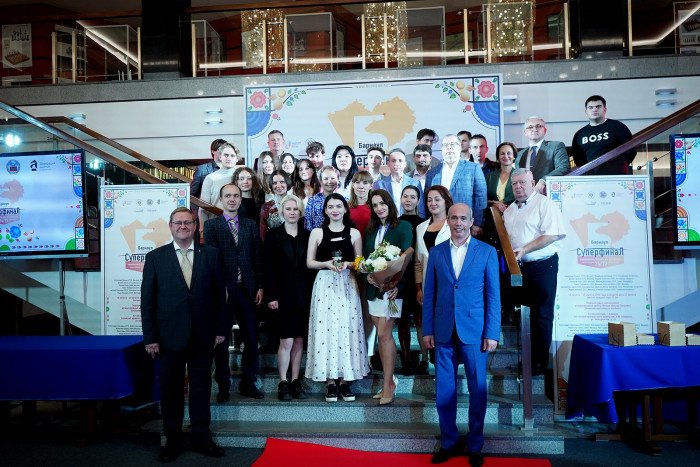 Владислав Артемьев и Екатерина Лагно - победители Суперфиналов в Барнауле