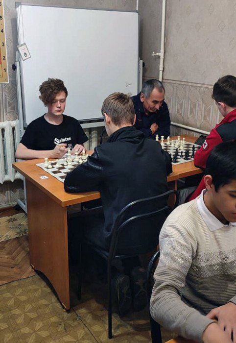 Новогодние турниры прошли в филиалах Краевого шахматного клуба
