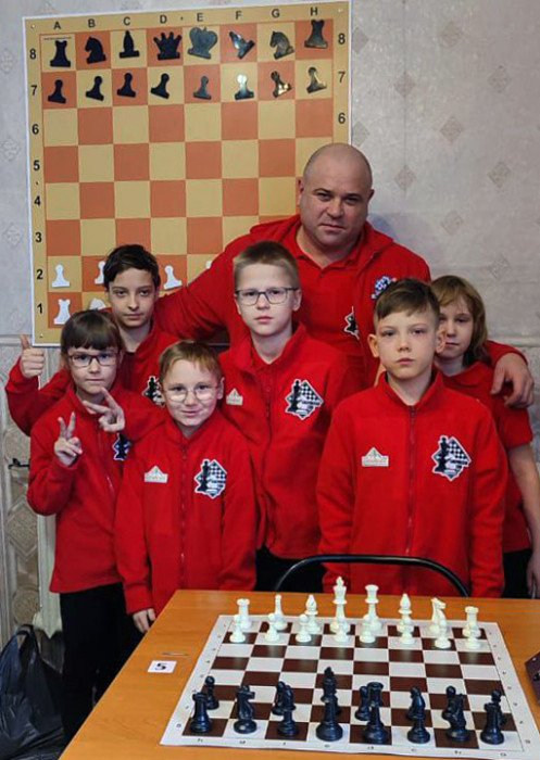 Новогодние турниры прошли в филиалах Краевого шахматного клуба