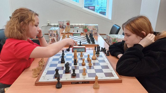 Шахматный турнир среди центров помощи детям собрал 14 команд
