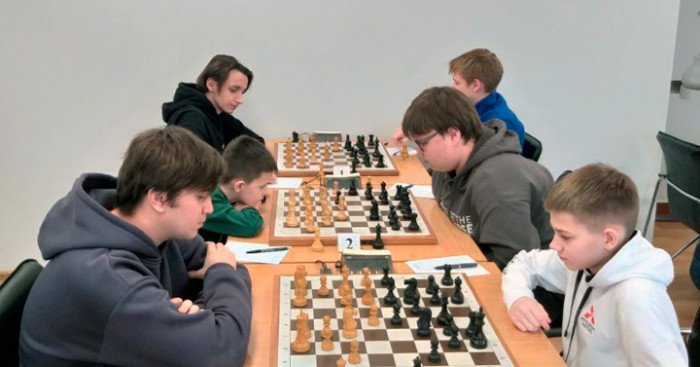 Разыграны первые путёвки в Высшую лигу чемпионата края