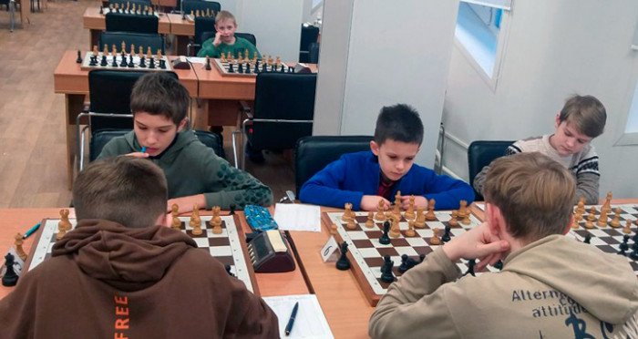 Разыграны первые путёвки в Высшую лигу чемпионата края