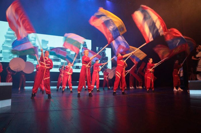 Гимназия №123 с успехом выступила на международном фестивале