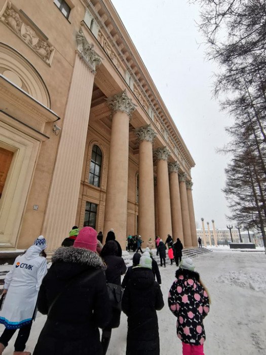 Гимназия №123 с успехом выступила на международном фестивале