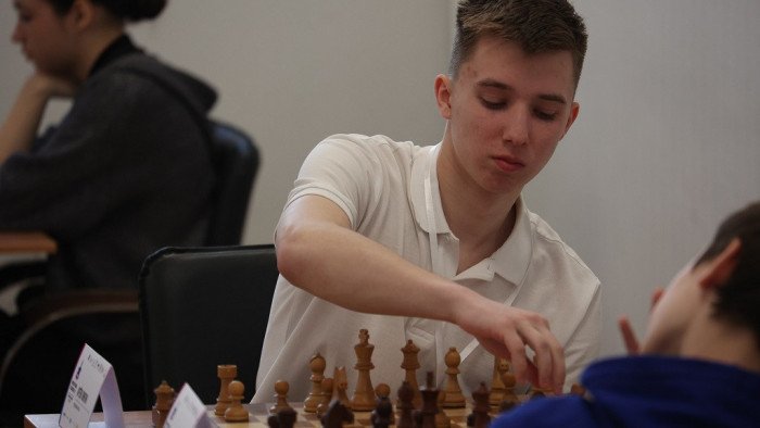 В Барнауле стартокравало первенство России по шахматам среди юниоров