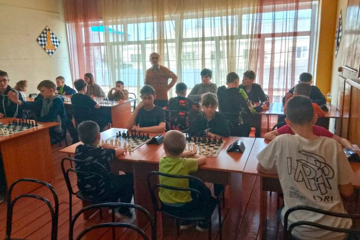 В Ключах 30 школьников сыграли в межрайонном турнире