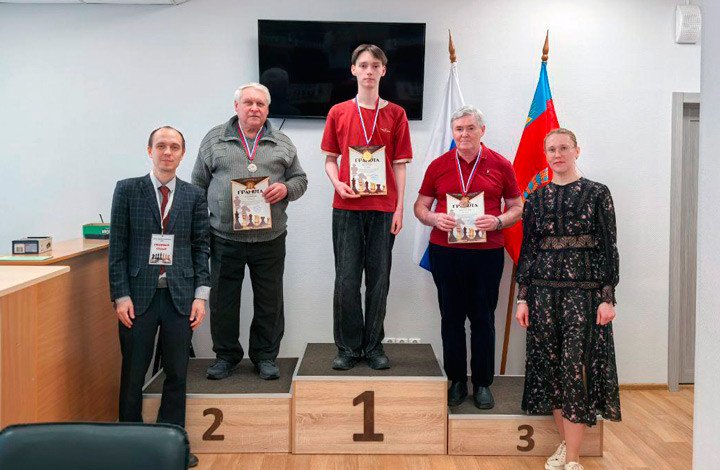 Артём Киселёв снова лучший среди сельских шахматистов