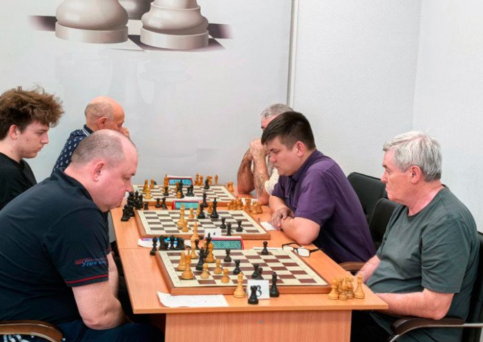 Артём Киселёв снова лучший среди сельских шахматистов