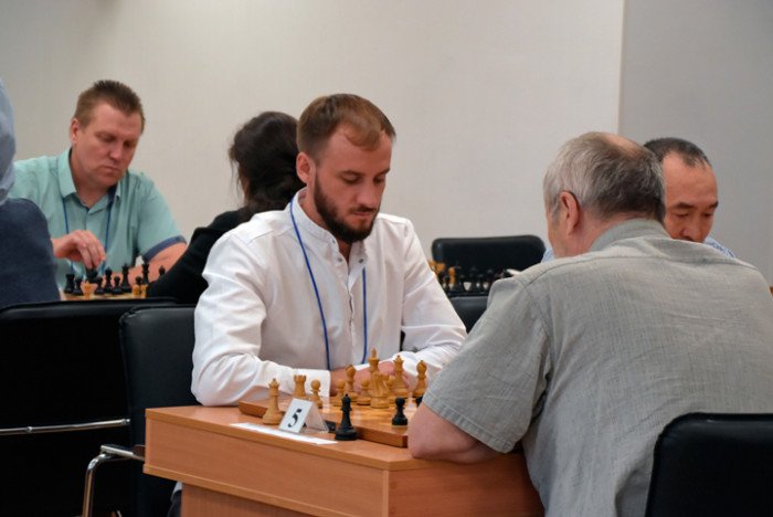 Налоговики Сибири провели шахматный турнир в Барнауле