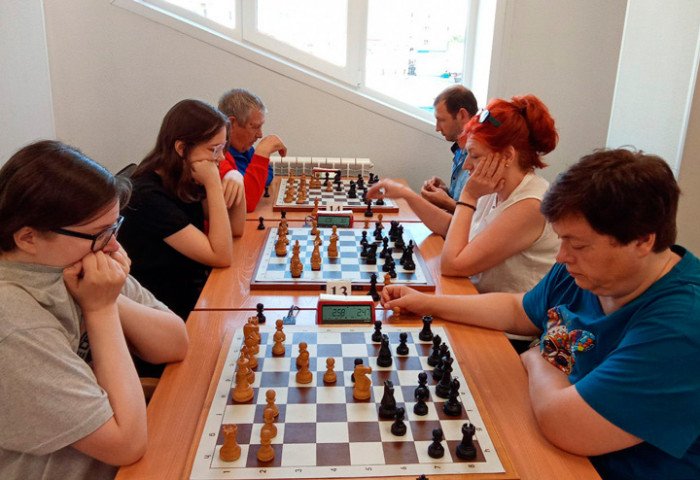 Серединка подтянулась! Борьба за выход в финал кубка края обостряется