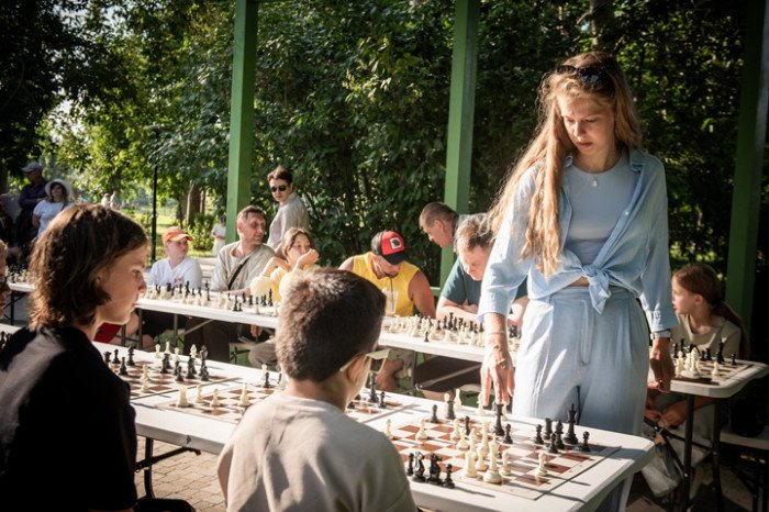 В Барнауле прошли сеансы с Игорем Лысым и Анной Журовой