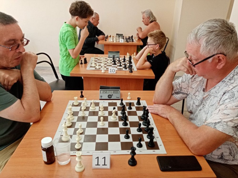 В Бийске прошёл турнир к Международному дню шахмат