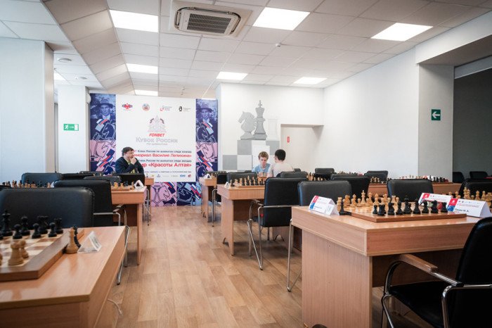 Роман Кезин выиграл «Мемориал Лепихина», Анна Журова – «Красоты Алтая»