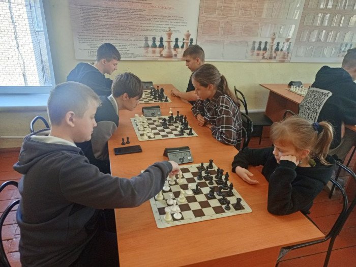 В Ключах провели рапид ко Дню знаний