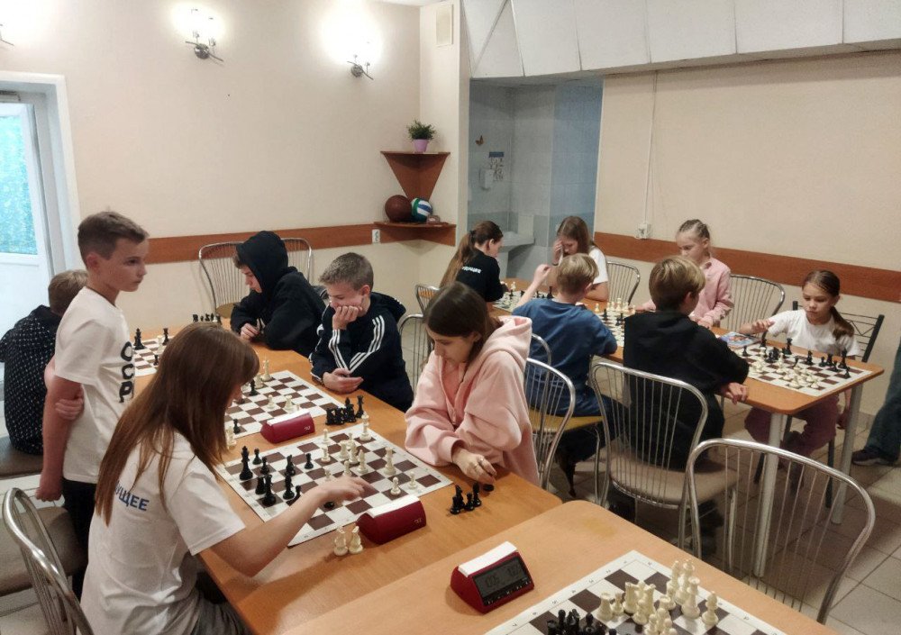 Участники гроссшколы турниром отметили региональный день шахмат