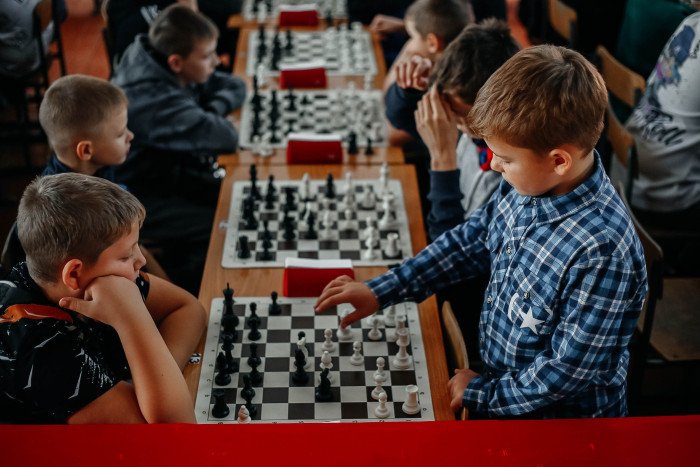 96 школьников из сёл и малых городов сыграли в Мамонтове