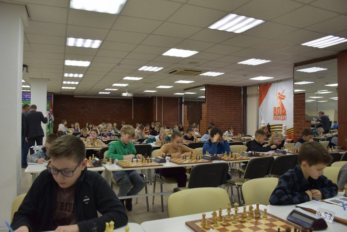 Первенство Сибири в Новосибирске: три призёра в композиции