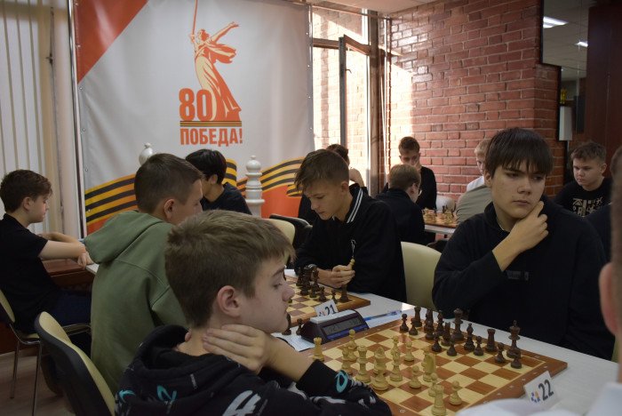 Роман Ворошилов – победитель первенства Сибири по шахматам!