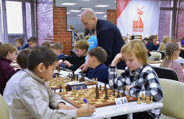 Роман Ворошилов – победитель первенства Сибири по шахматам!