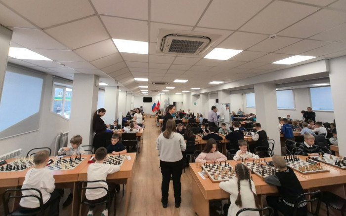 Троекратное «ура!» 42-й гимназии Барнаула