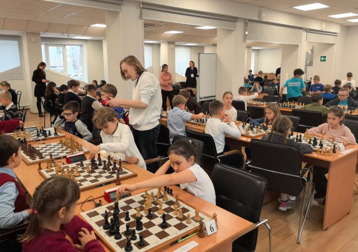 Троекратное «ура!» 42-й гимназии Барнаула