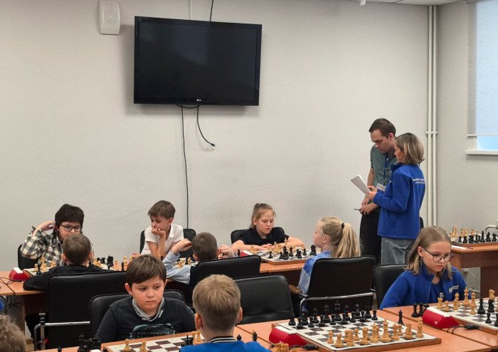 Троекратное «ура!» 42-й гимназии Барнаула