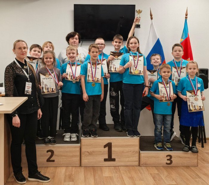 Троекратное «ура!» 42-й гимназии Барнаула