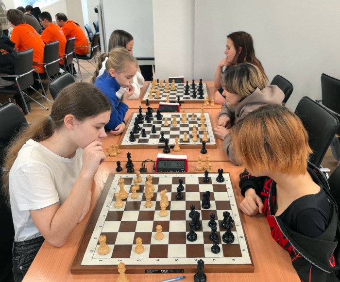 Гроссмейстер Алексей Сорокин сыграл в командном чемпионате края по рапиду