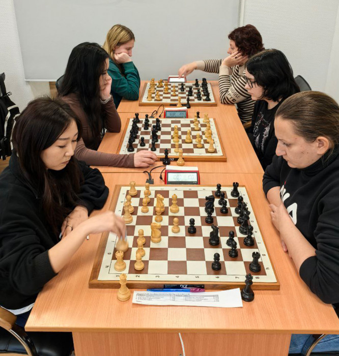 Гроссмейстер Алексей Сорокин сыграл в командном чемпионате края по рапиду