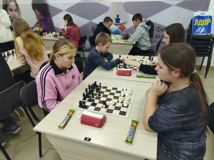 В Советском провели рапид «На призы Деда Мороза»