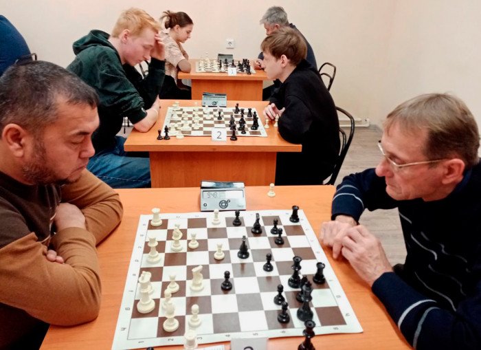 Стартовал Кубок Бийска по блицу и быстрым шахматам