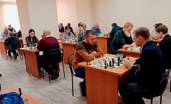 Стартовал Кубок Бийска по блицу и быстрым шахматам