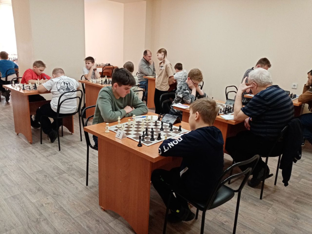 Стартовал Кубок Бийска-2026 по шахматам