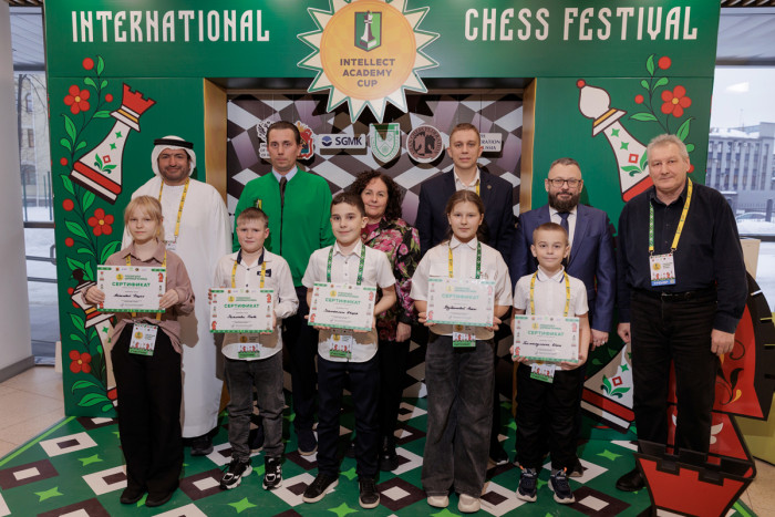 Школьники из Барнаула и Шумановки выступили на международном фестивале