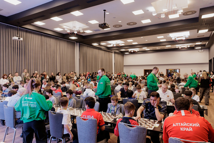 Школьники из Барнаула и Шумановки выступили на международном фестивале