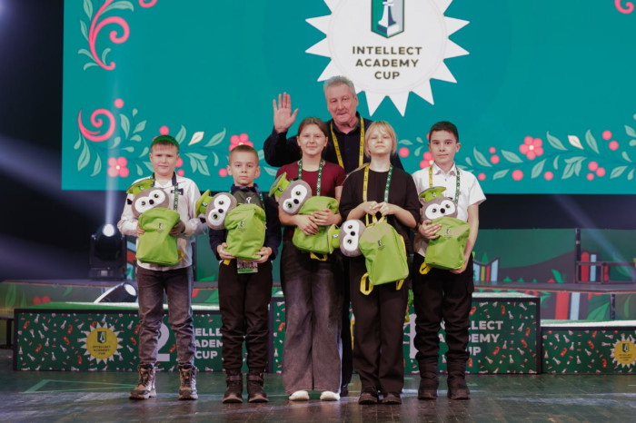 Школьники из Барнаула и Шумановки выступили на международном фестивале