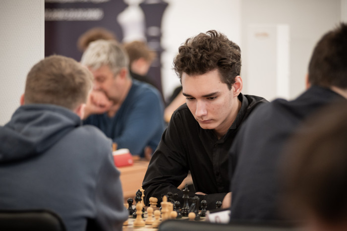 Плюс два КМС