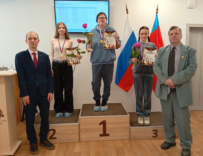 Дарья Ануфриенко выиграла женский чемпионат края по быстрым шахматам