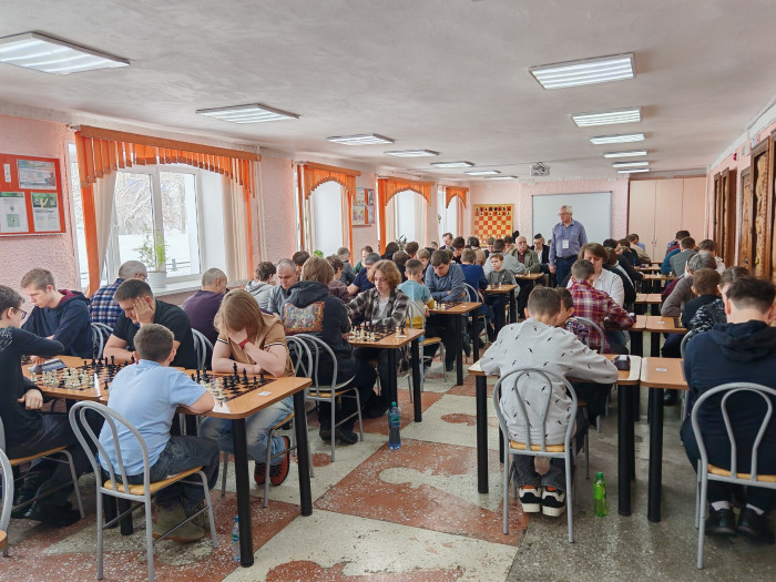 Виталий Бояринцев – второй на чемпионате Сибири по быстрым шахматам