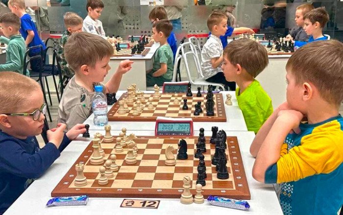 В Барнауле 42 дошкольника сыграли в рапид