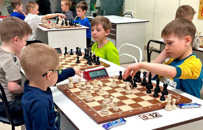 В Барнауле 42 дошкольника сыграли в рапид