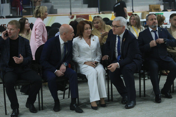 Почти 700 участников со всей страны. Как в Барнауле открыли «Кубок Алтая»