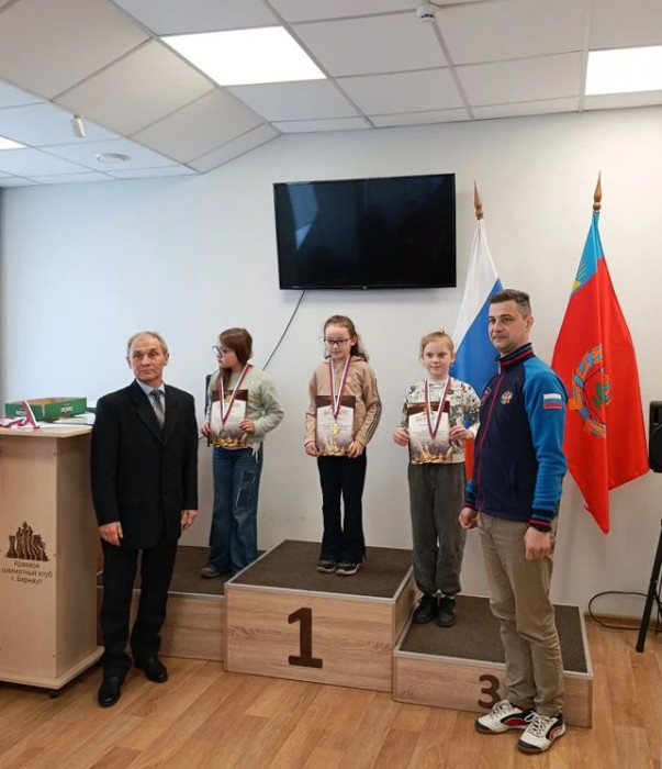 Натиск юных славгородцев и неудержимый Слизунков