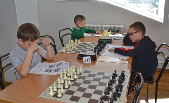 Ярослав Хаустов во второй раз выиграл краевую олимпиаду «Шахматы в школах»